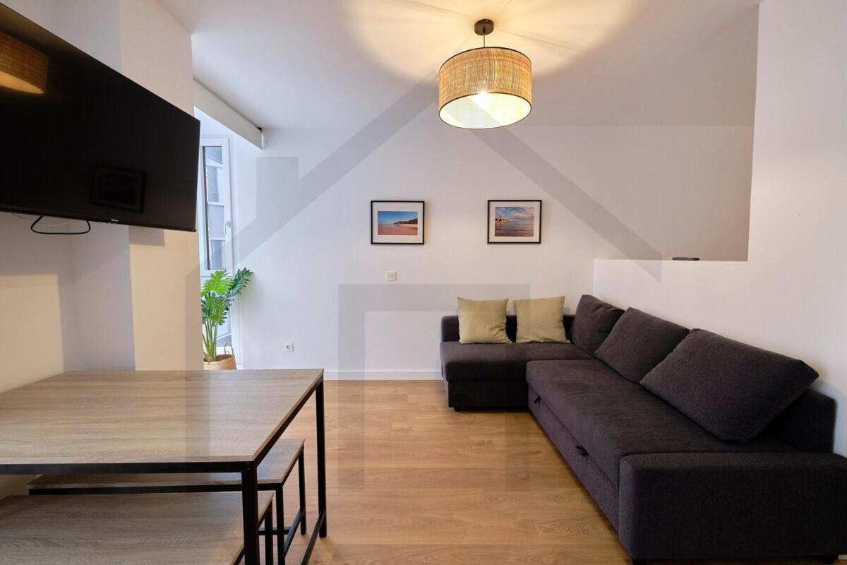 Cervantes - Apartamento A Estrenar Con Parking Gijón Kültér fotó
