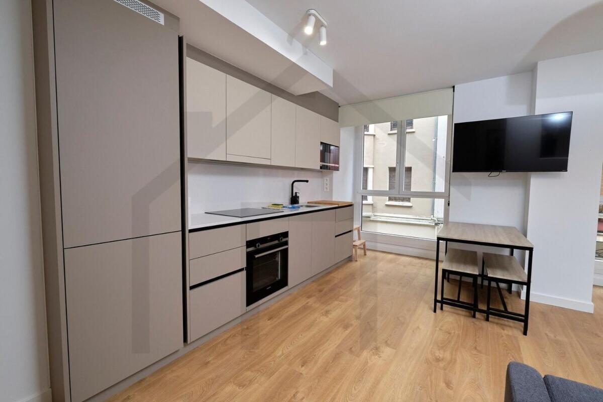 Cervantes - Apartamento A Estrenar Con Parking Gijón Kültér fotó
